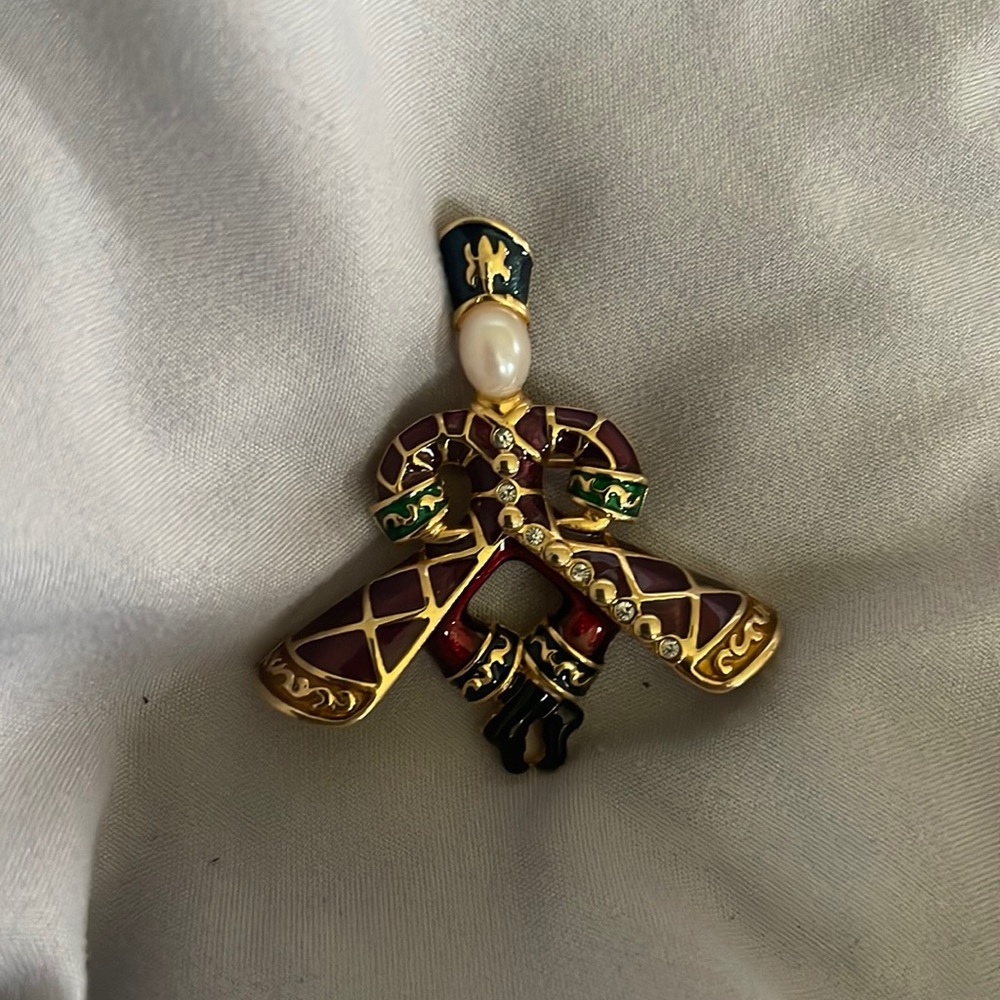 Joan Rivers Brooch